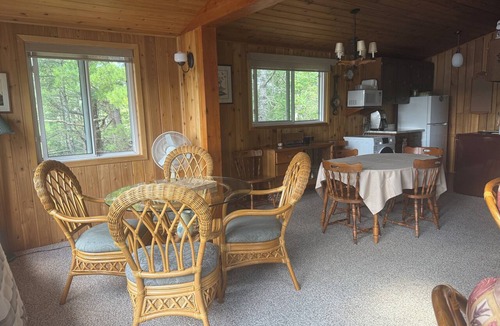 North Kawartha Cottage | Peaceful Kawartha Lakes Cottage | Canoe, SUP & Stunning Sunsets