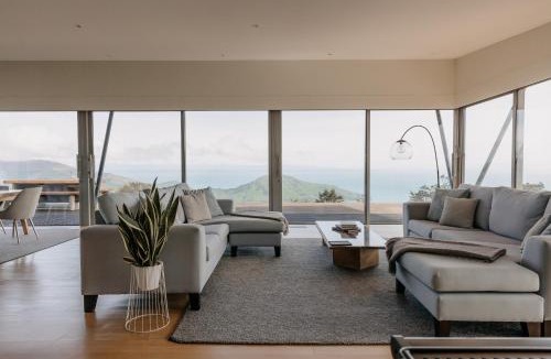 Whangamoa Villa | Peak View Retreat
