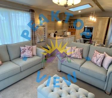 Workington Resort | Peaktop View with Hot Tub near Cockermouth
