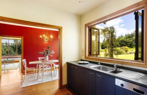 Dunedin House | Peninsula Paradise
