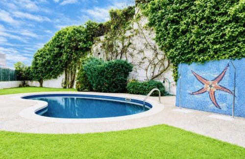 Salionc Apartment | Penthouse - Balcony - Private Beach - Pool