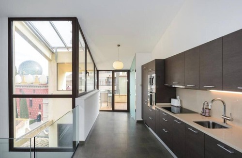 Figueres Apartment | Penthouse overlooking the Dali Museum - Serena Stays