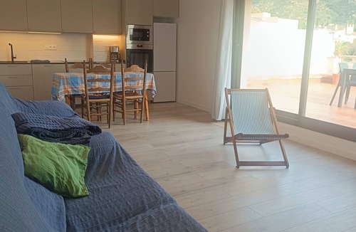 Palau-Saverdera House | Penthouse Relax: sea view, 80m² terrace, 1 Gbps fiber optic & bicycle garage