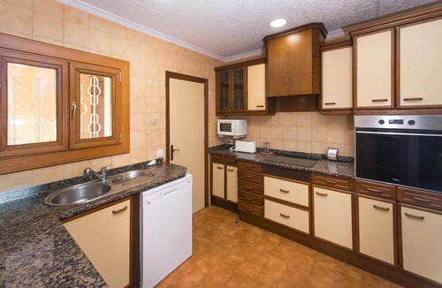 Calonge Ski Chalet | Perfect house in Calonge: Spacious and bright near the sea🌿🏖️