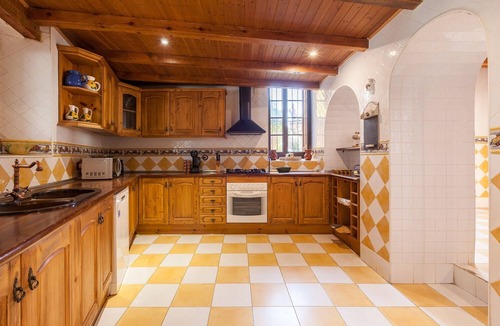 Can Trabal House | Pet-Friendly Villa Masía Can Trabal with Mountain View, Pool, Jacuzzi, Wi-Fi, A/C, Terrace & Garden