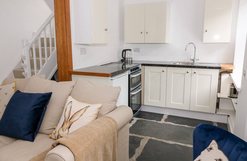 Sedbergh House | PINE COTTAGE, pet friendly, character holiday cottage in Sedbergh