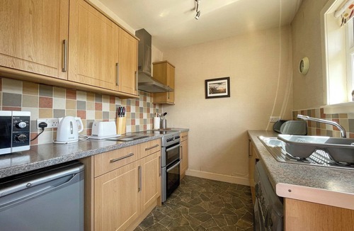 Balloch Cottage | Pine Cottage - UK38990