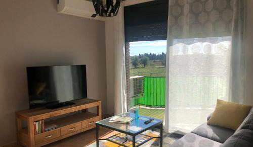 Torroella de Fluvia Apartment | Pinea