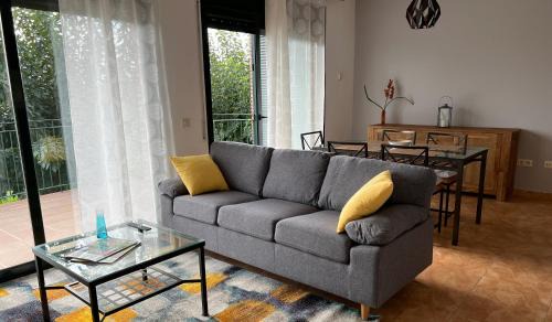 Torroella de Fluvia Apartment | Pinea