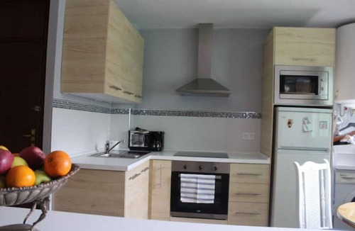 Montequinto Apartment | Piso Acogedor +4personas 1mint. Metro