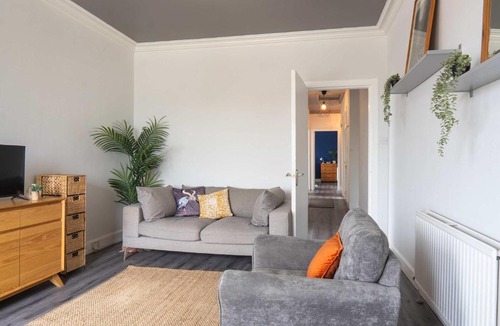 Ayr Apartment | Pitchside Escape