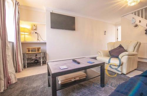 Tenterden House | Pittlesden Cottage– Ideal Location - Tenterden