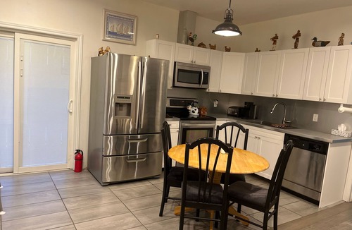 Dunsford House | Places to Stay bbq ac Heat Parking Wiffi