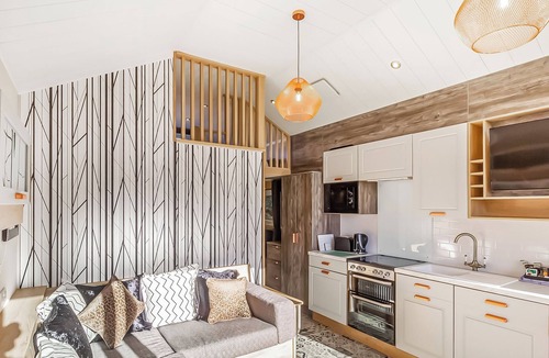 Ayr Cottage | Pladda Pod with Hot Tub