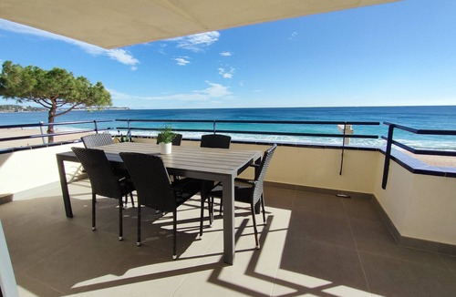 Platja d'Aro Apartment | Playa d'Aro,2 bedrooms, 2 bathrooms, sea view, air conditioning, large terrace, free wifi, private parking