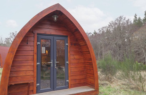Lewiston Cottage | POD 1, pet friendly, with a garden in Kiltarlity