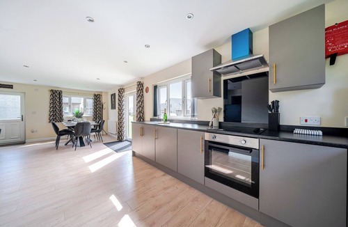 Brigg Cottage | POKER LODGE, family friendly, country holiday cottage in Brigg