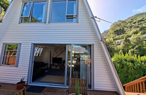 Waikawa Bay House | Polly's Perch