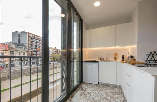 Eixample Apartment | Pont Areny - Holiday Apartment Rental in Girona | Bravissimo