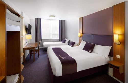 Bailleston Hotel | Premier Inn Glasgow East