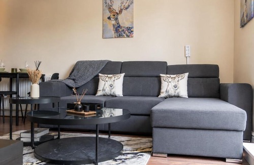 Barnhill Apartment | Premium Apartment Steps from Wembley Park