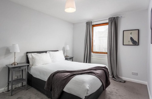 Prestwick Apartment | Prestwick Central - Donnini Apartments