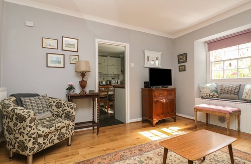 Mabe Cottage | PRIMROSE COTTAGE, pet friendly, character holiday cottage in Penryn