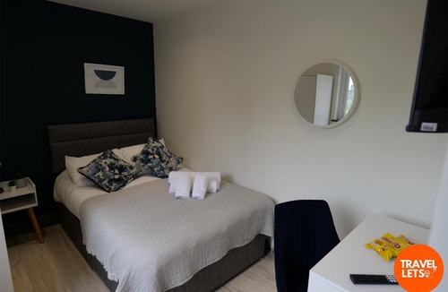 Londonderry Apartment | Private Double Rooms By Travel Lets Short Term Rental Agency Derry