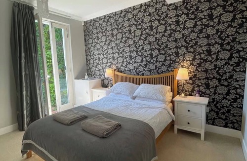 Ellemford Bed & Breakfast | Private en-suite room, self check in (no contact)