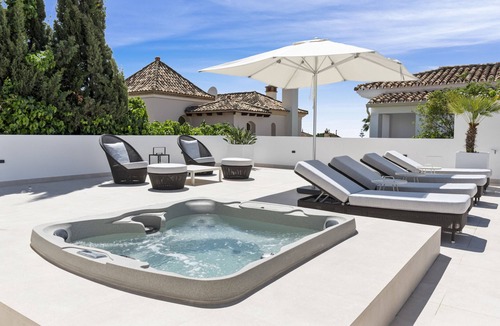 Marbella Villa | Private Luxury Villa Steps from the beach!