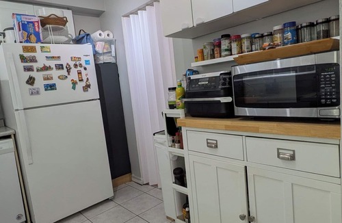 The Peanut House | Private Room (#2) Near Don Mills Subway, Fairview Mall & Seneca College