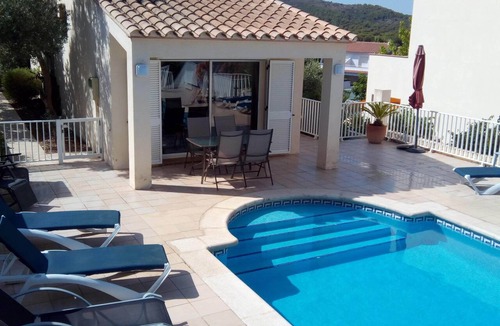 L'Escala Villa | PRIVATE Villa with Garden/Pool/WIFI/AIRCON - Muntanya, Beautiful Hillside Property close to the For.