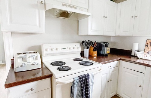 Ruthven Cottage | Private Waterfront Belle Point Shores Cottages