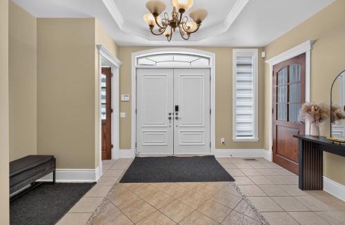 Laval Villa | Private Waterfront Villa 9 BR Peaceful