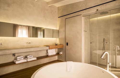 La Llotja-Born Hotel | Puro Oasis Urban Hotel