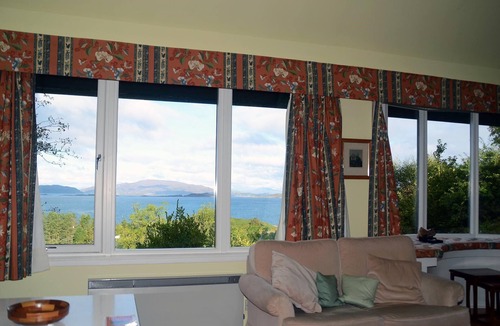 Crinan House | Quiet location with stunning views overlooking the Islands, sleeps 7