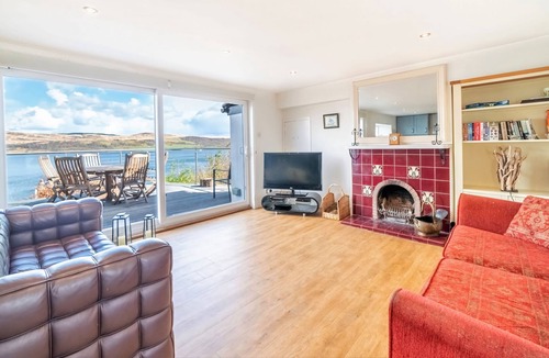 Tighnabruaich Cottage | Quiet village location with stunning loch views, sleeps 6