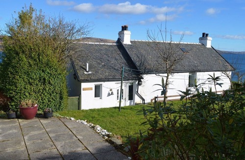 Tighnabruaich Cottage | Quiet village location with stunning loch views, sleeps 6