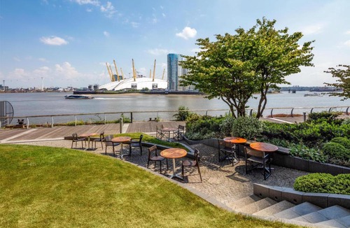 Canary Wharf Hotel | Radisson Blu Hotel, London Canary Wharf East