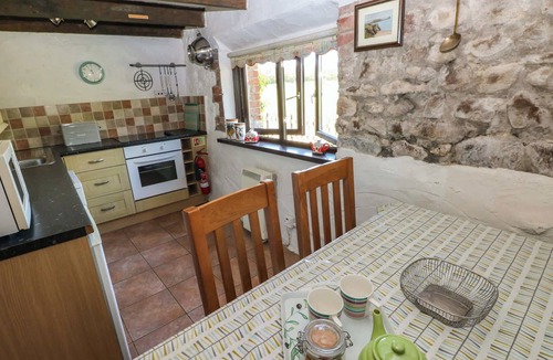 Crynant Cabin | Ramsgrove, Port Eynon