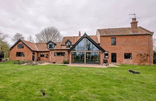 Saxmundham Apartment | Red House Loft, East Green near Saxmundham