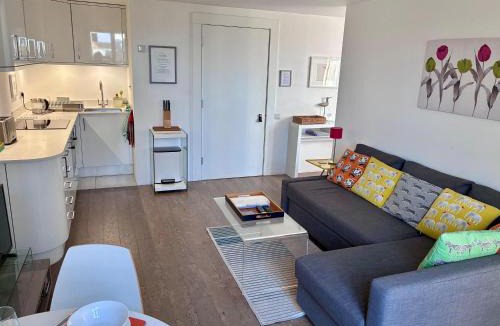 Thorpeness House | Regatta - A lakeview apartment in Thorpeness - Aldeburgh Coastal Cottages