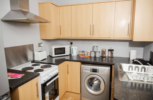 Dumbarton Apartment | Relaxing Dumbarton Stay | 2 BR Great for Families