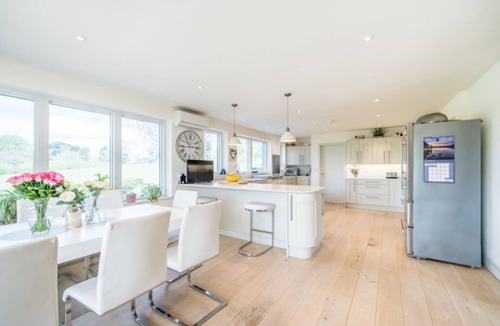 Rendham Cabin | Rendham | 6 Bedroom superb house