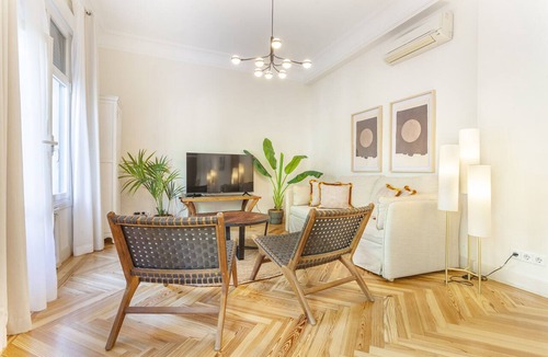 Jeronimos Apartment | Retiro Place apartment in Madrid