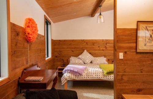 Appleby Apartment | River Road Retreat