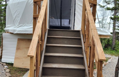 Bragg Creek Cabin | Riverfront Dome Retreat | Private Bath + Views