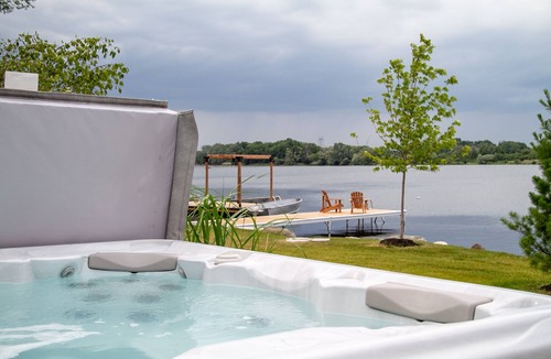 Trent Hills House | Riverside Cabin 2 A chic riverside retreat.