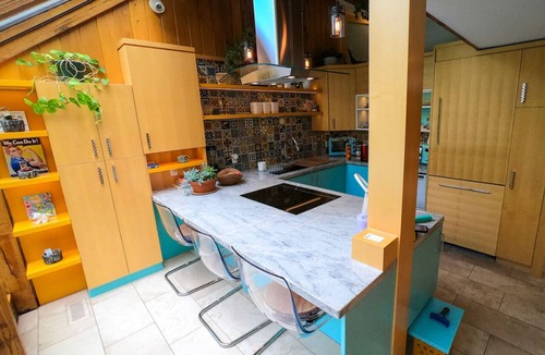 Elora House | Riverside Retreat/w Sauna, Heated Pool & Hot Tub in Elora