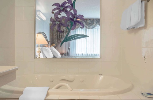 Fallsview Hotel | Rodeway Inn Fallsview